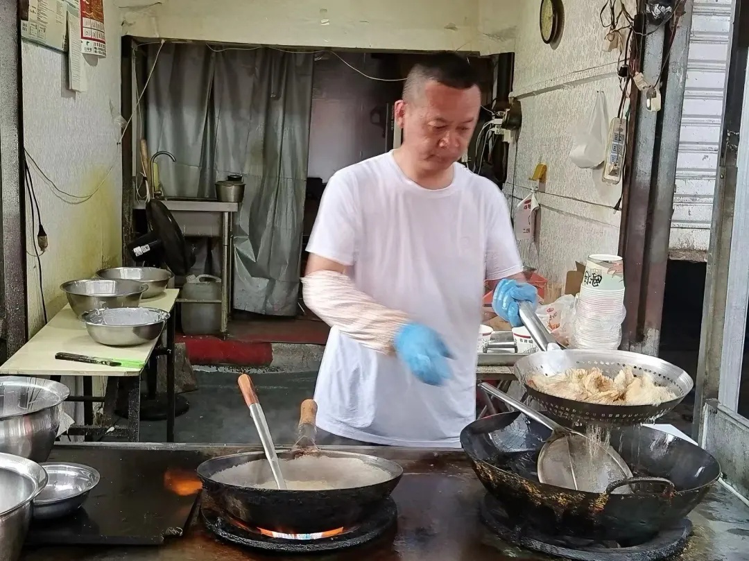 “世界锅包肉大赛”，沈阳大叔获奖！