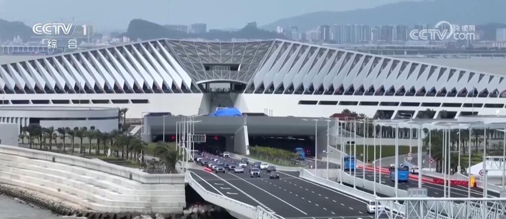 凝聚“中国智慧” 见证“中国速度” 深中通道助力世界级湾区崛起 凝聚“中国智慧” 见证“中国速度” 深中通道助力世界级湾区崛起