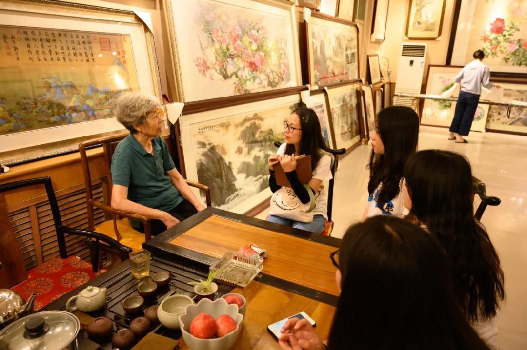 何以中国&middot;运载千秋丨89岁“绣娘”“汴”出《清明上河图》