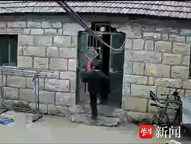 警惕这种戴硅胶面具的人！已有人报案…
