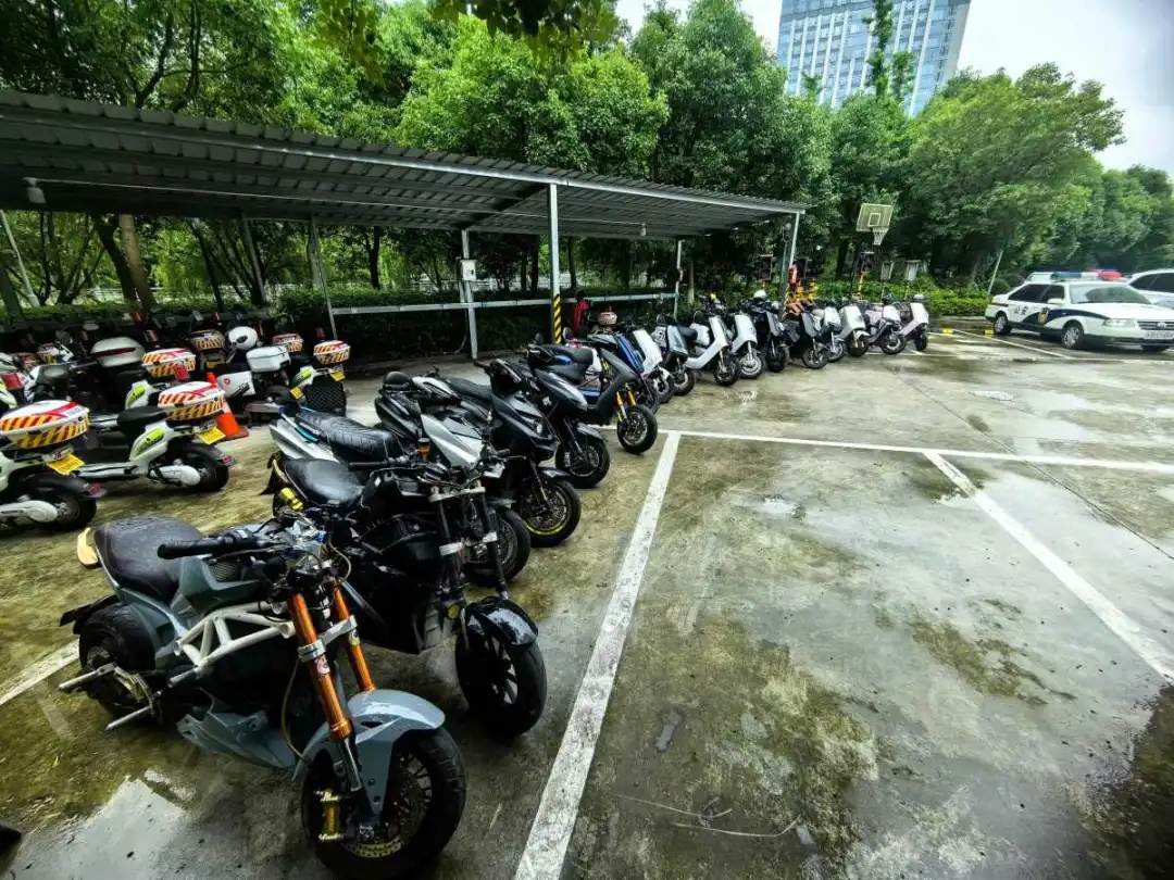 对安全构成严重威胁！2名在校生被抓