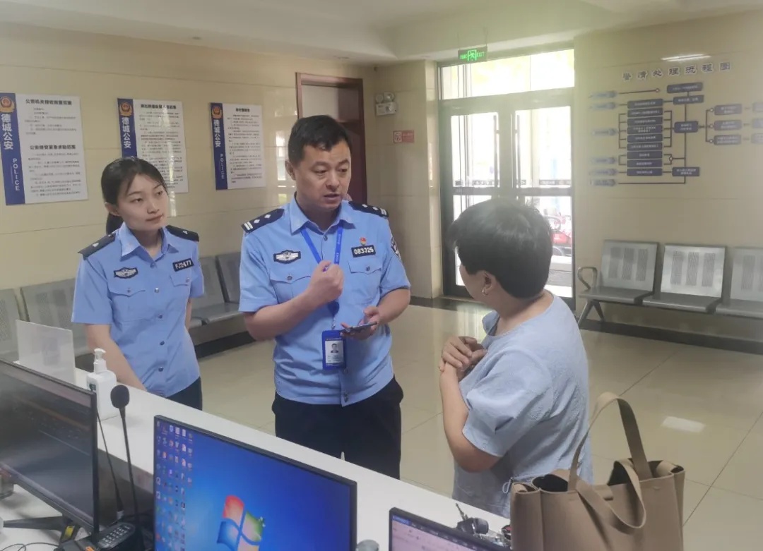 “00后”与派出所所长聊天记录曝光,网友:一字不落看完了! “00后”与派出所所长聊天记录曝光,网友:一字不落看完了!