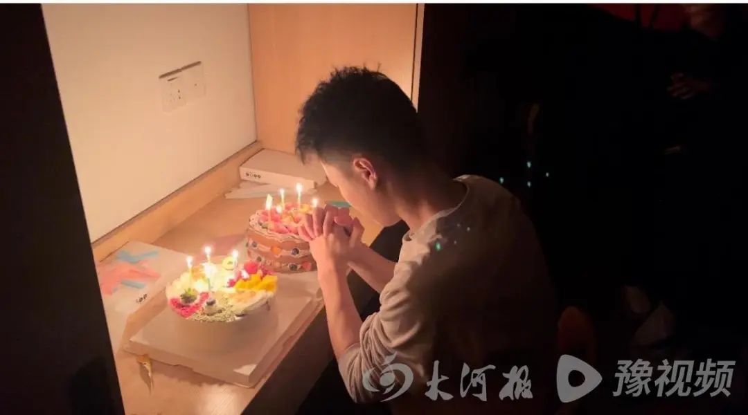 妈妈闻噩耗后病倒！张志杰姨夫：他小时候父亲已去世