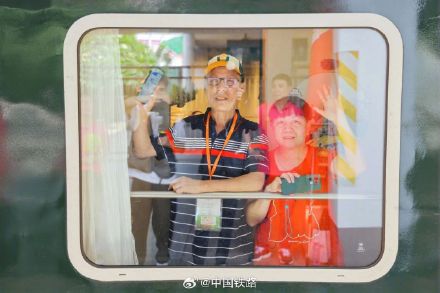 全列卧铺,全程15天!这趟Y字头列车跨越9288公里 全列卧铺,全程15天!这趟Y字头列车跨越9288公里