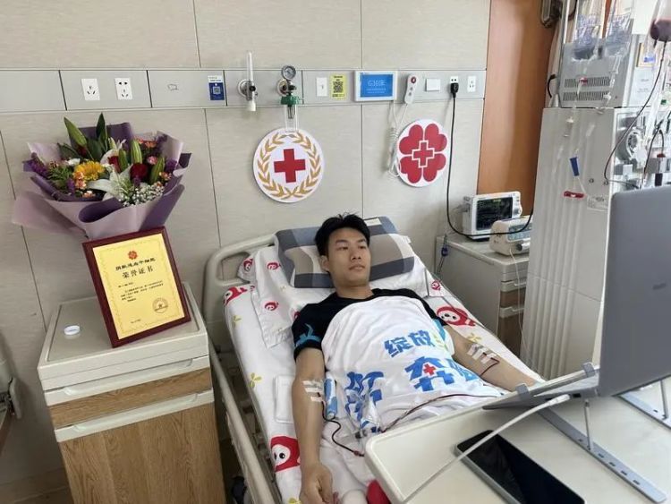 杭州小伙为干一件大事，公司秒批带薪休假15天！