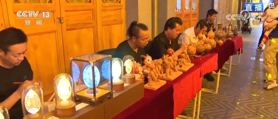 上“新招”引“客流” 夏日文旅“好戏连台”激发经济新活力