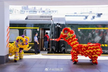 全列卧铺,全程15天!这趟Y字头列车跨越9288公里 全列卧铺,全程15天!这趟Y字头列车跨越9288公里