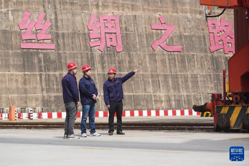 共建“一带一路”合作成果——中哈（连云港）物流合作基地让哈萨克斯坦离海不再远