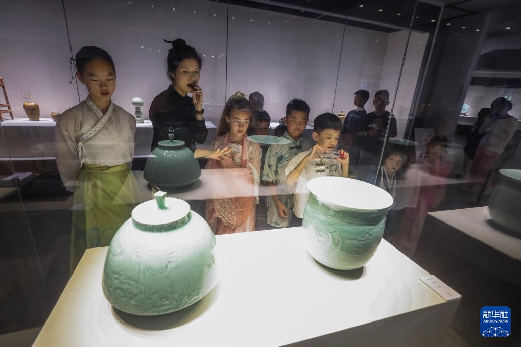 浙江慈溪：暑期青瓷文化课堂