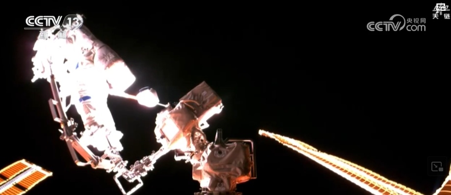 将“丝滑”进行到底!“活力乘组”出舱“奔袭”之路完美 将“丝滑”进行到底!“活力乘组”出舱“奔袭”之路完美