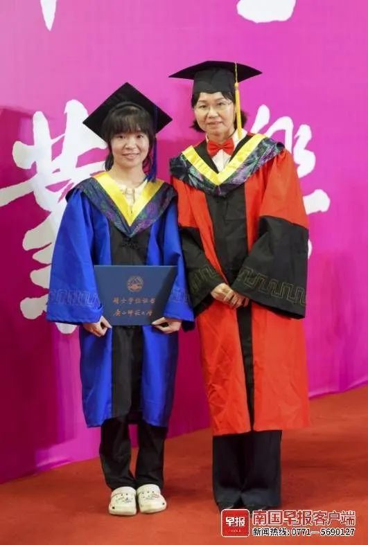带着瘫痪母亲上大学的广西女孩，下一站：回家乡！