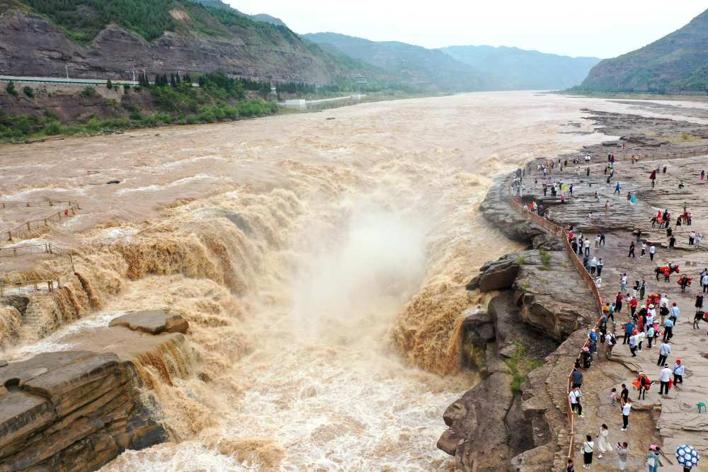 汛期来临 黄河壶口瀑布出现壮美瀑布群景观 汛期来临 黄河壶口瀑布出现壮美瀑布群景观