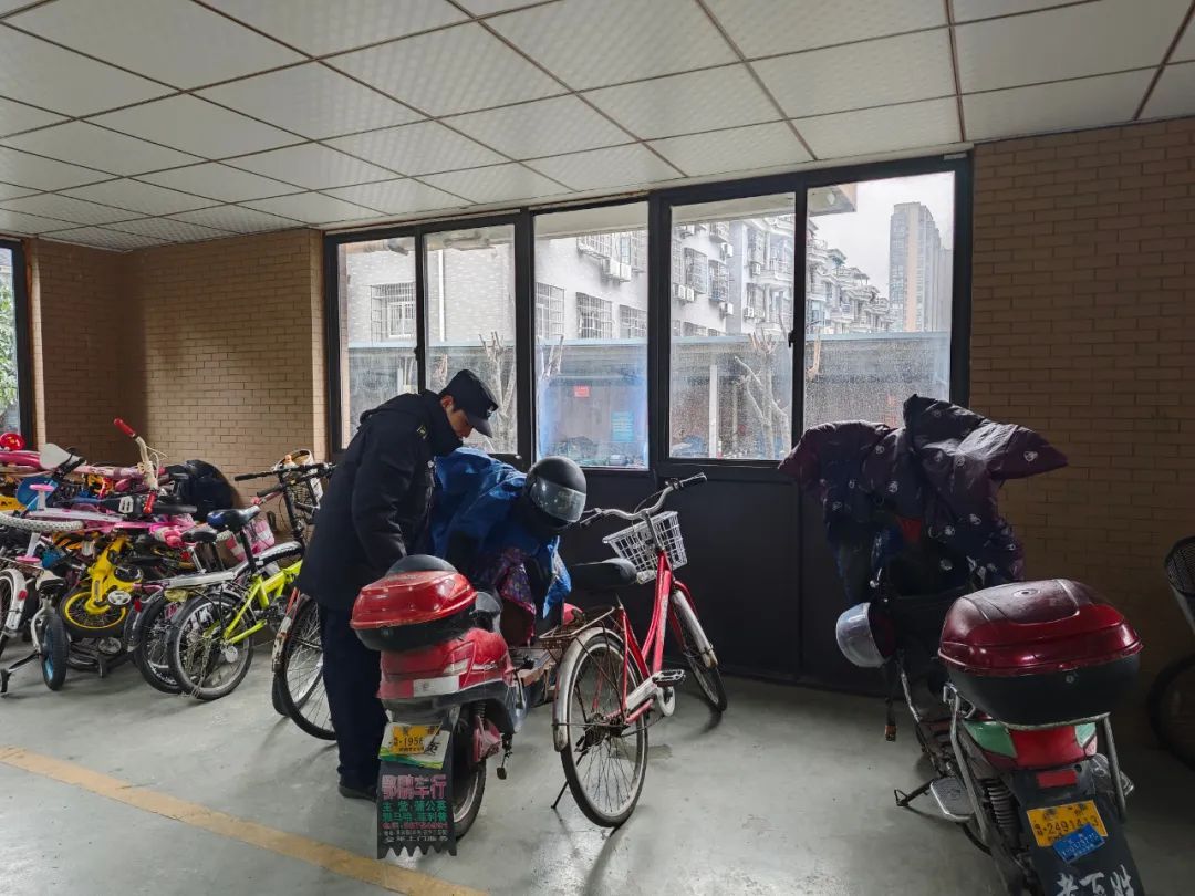 架空层不“架空”,这些小区架空层“摇身一变”!杭州要在全市范围内开展 架空层不“架空”,这些小区架空层“摇身一变”!杭州要在全市范围内开展