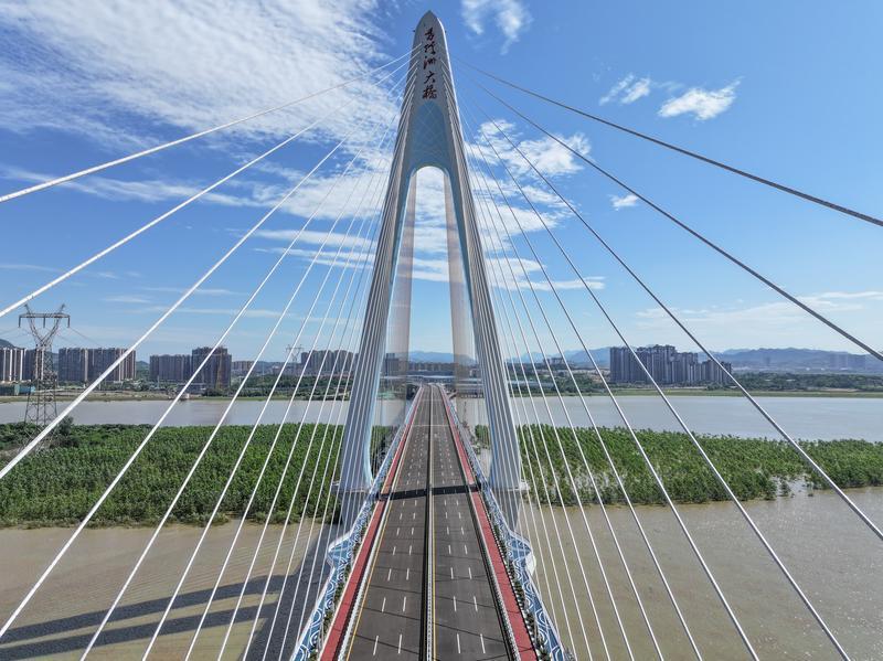 长沙香炉洲大桥正式通车 长沙香炉洲大桥正式通车