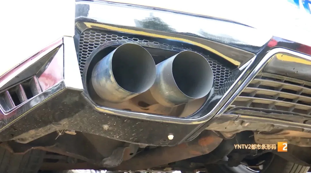 国产三系宝马改成这样……飙车炸街!昆明警方查扣158辆涉嫌违法车辆! 国产三系宝马改成这样……飙车炸街!昆明警方查扣158辆涉嫌违法车辆!