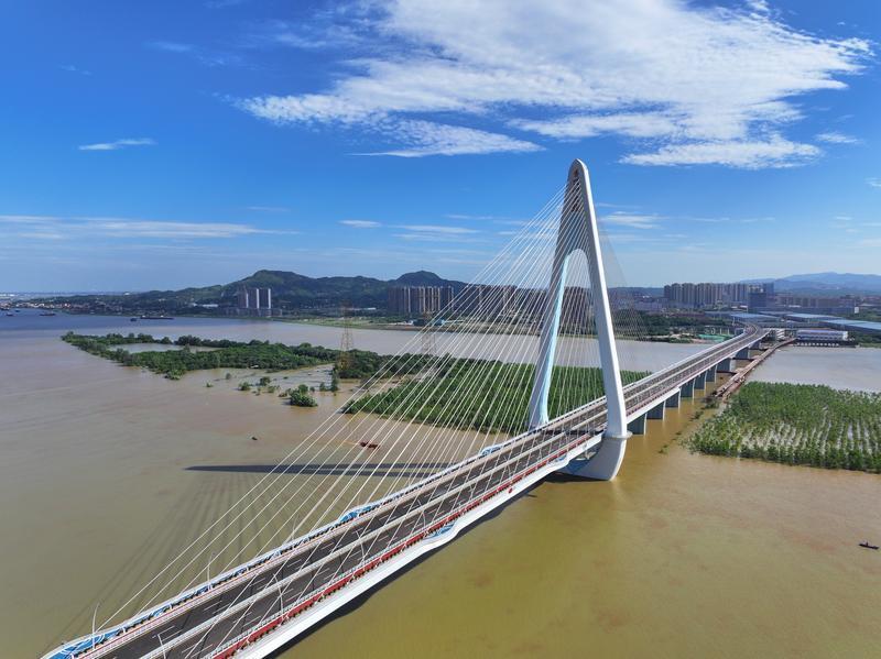 长沙香炉洲大桥正式通车 长沙香炉洲大桥正式通车