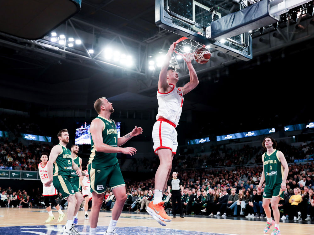 中国篮球运动员余嘉豪收到多家海外俱乐部合作意向