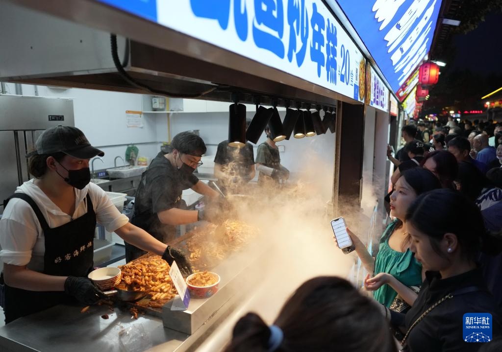 河北秦皇岛:文旅“夜经济”焕发新活力 河北秦皇岛:文旅“夜经济”焕发新活力