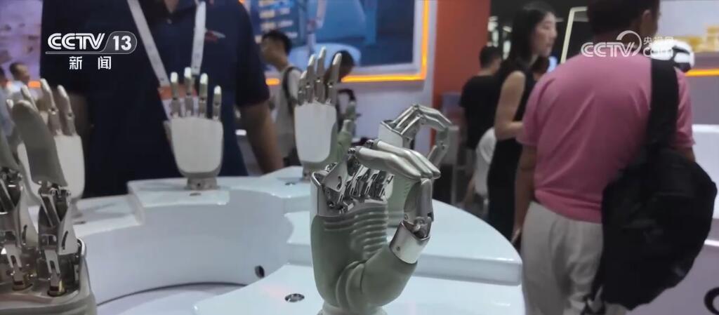 高质量发展调研行 | 超前布局 积极抢占未来产业新领域、新赛道 高质量发展调研行 | 超前布局 积极抢占未来产业新领域、新赛道