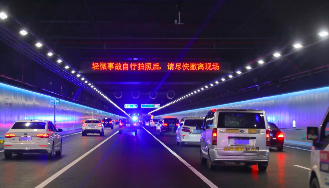 深中通道将迎来首个周末车流高峰，几点通行提示必看！