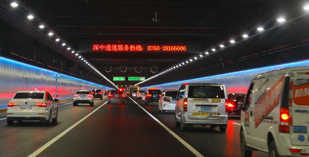 深中通道将迎来首个周末车流高峰，几点通行提示必看！