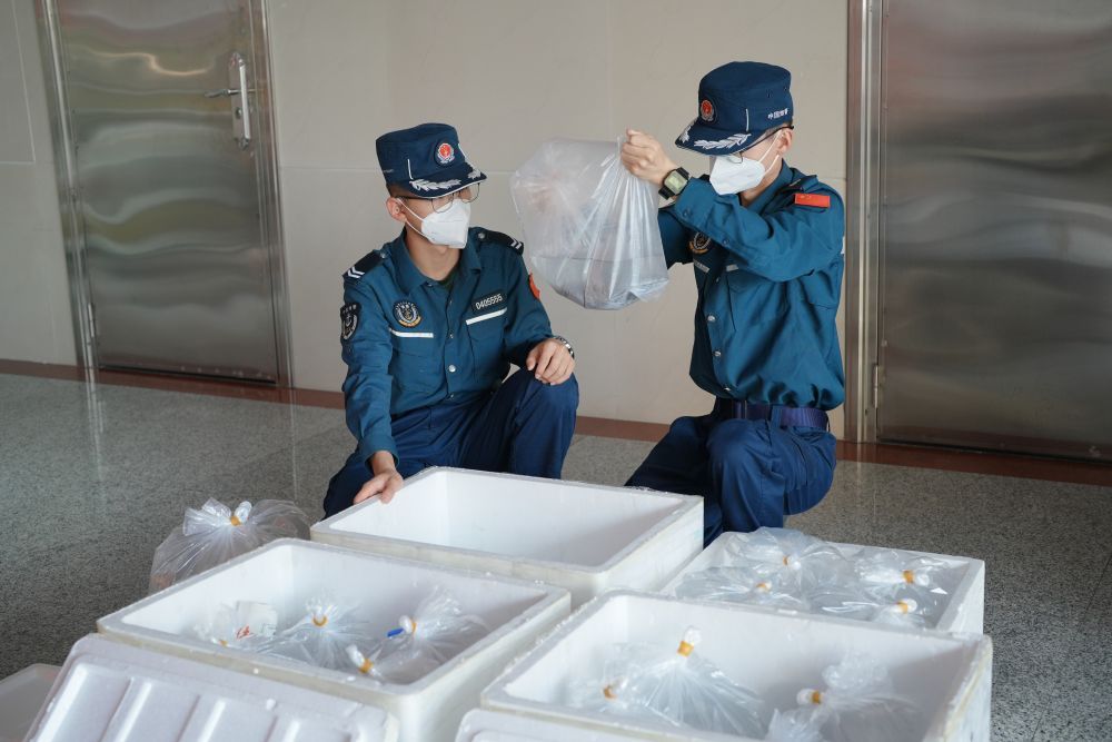 广东海警上半年查办47起走私案 案值过亿元