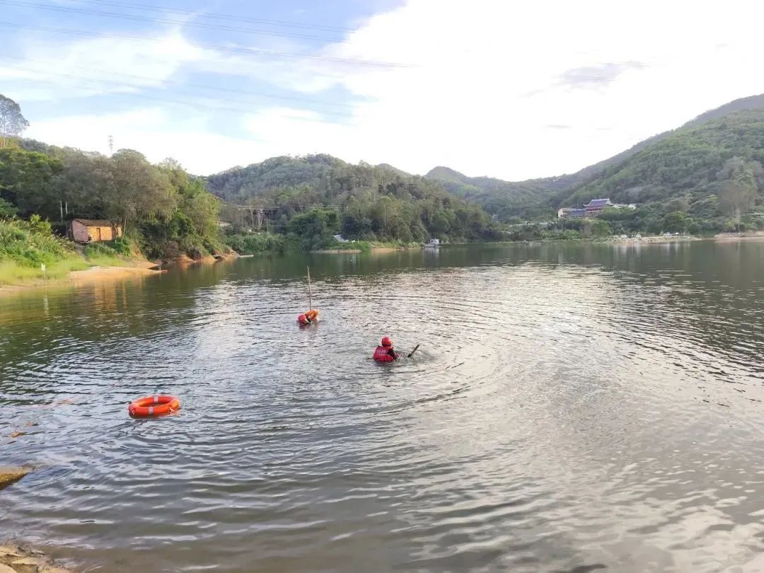 溺水事故进入高发期!这些“保命知识” 要记牢→ 溺水事故进入高发期!这些“保命知识” 要记牢→
