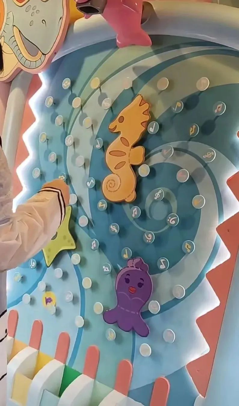 一单赚35元!上海姑娘玩迪士尼发现"商机",已有竞争者!可行吗? 一单赚35元!上海姑娘玩迪士尼发现"商机",已有竞争者!可行吗?