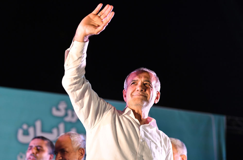 国际观察｜佩泽希齐扬当选伊朗总统　挑梁应对多重挑战