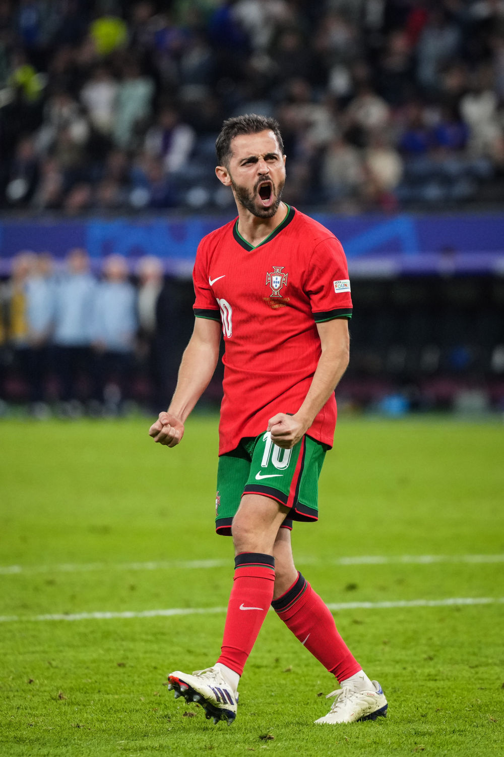 足球丨欧锦赛淘汰赛:法国队胜葡萄牙队 晋级四强 足球丨欧锦赛淘汰赛:法国队胜葡萄牙队 晋级四强