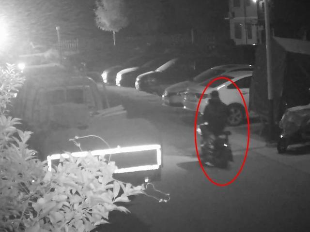 “电动车钥匙没拔，我要把它们带回家......”