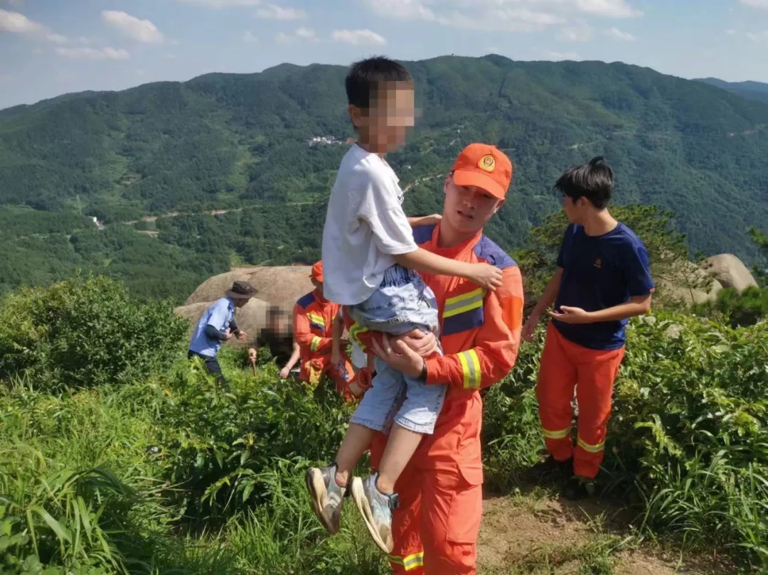 南昌父子3人野游失联