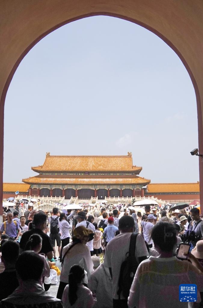 暑期故宫游览热