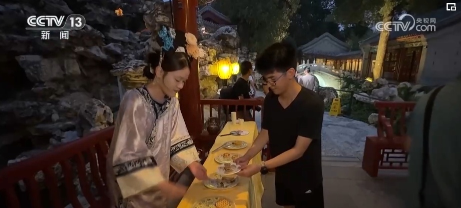 氛围感“拉满”、花样“上新”……夏日文旅“燃”动 释放消费新潜力