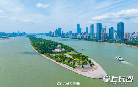 洪水退去,清洁后的橘子洲焕然一新 洪水退去,清洁后的橘子洲焕然一新