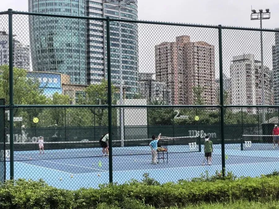 培训班抢占？黄牛也来炒？上海市民苦恼：热门体育场馆约不到了！