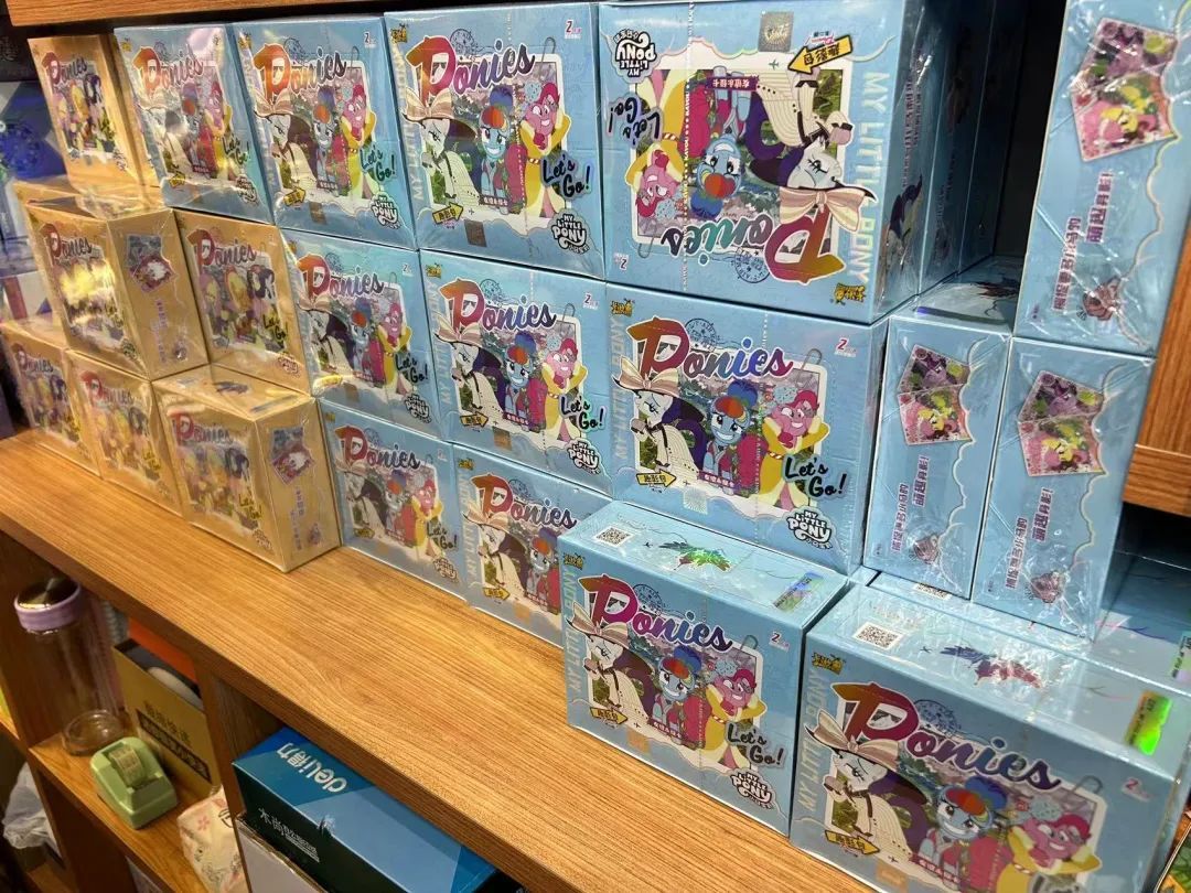 集不完,根本集不完!北京大量孩子沉迷,部分小学已明令禁止 集不完,根本集不完!北京大量孩子沉迷,部分小学已明令禁止