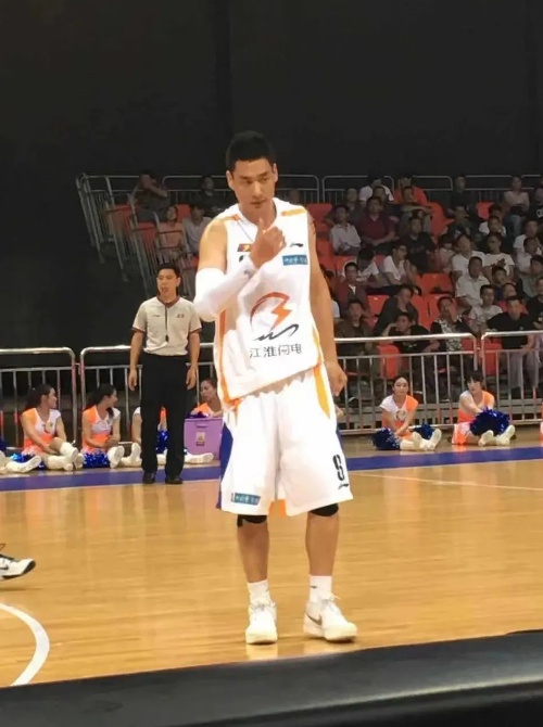 关注 | 年仅42岁！男篮传奇人物逝世，高校发讣告