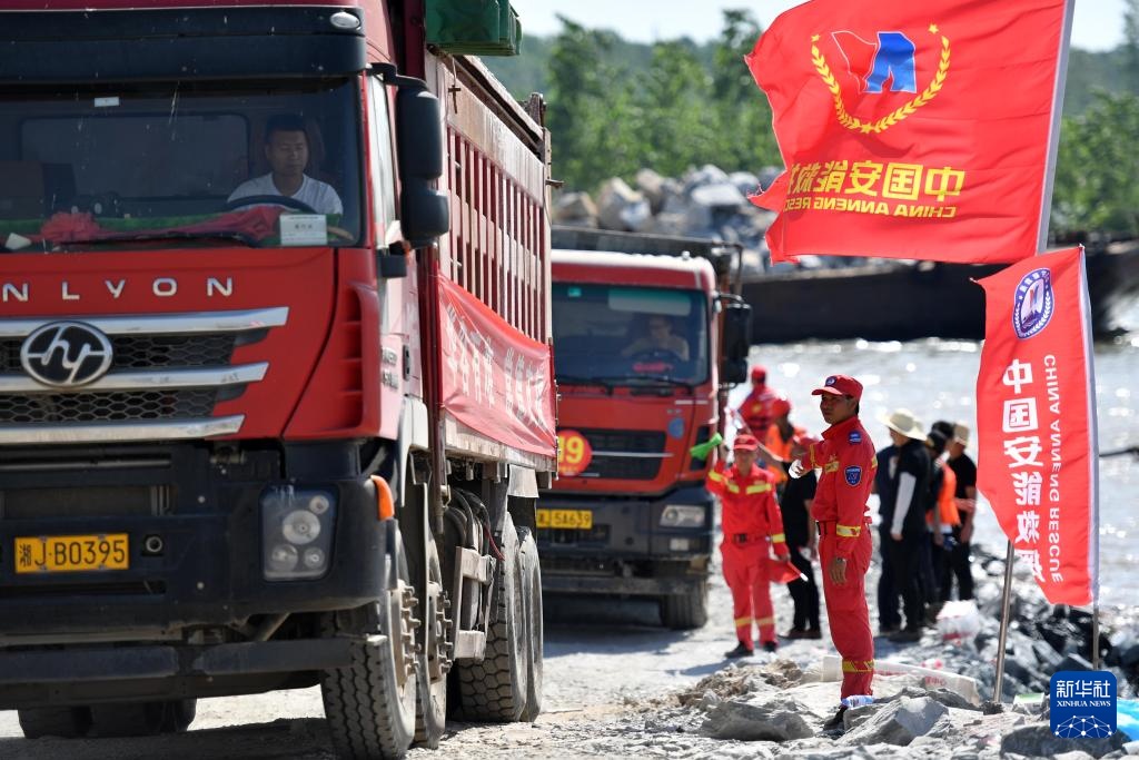 剩余45.5米！湖南华容团洲垸洞庭湖大堤堵口进入倒计时