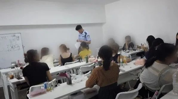 短短2个月，80余名少女被骗，涉案金额超100万元！