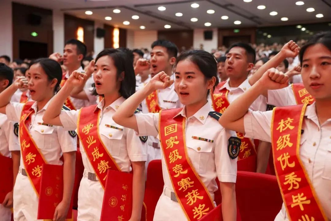 当祖国需要的时候，挺起胸膛站排头