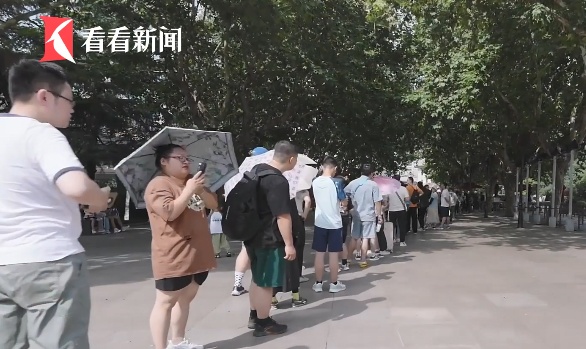 上海这里太火爆，39℃的天大排长龙！热门大展再宣重磅消息，关于传言，最新回应→
