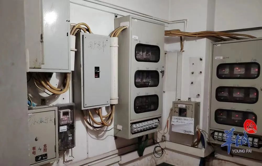 公摊电费一年涨了近三倍？业主们排查后发现……