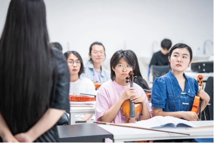 高校这门课，可以零基础学小提琴！
