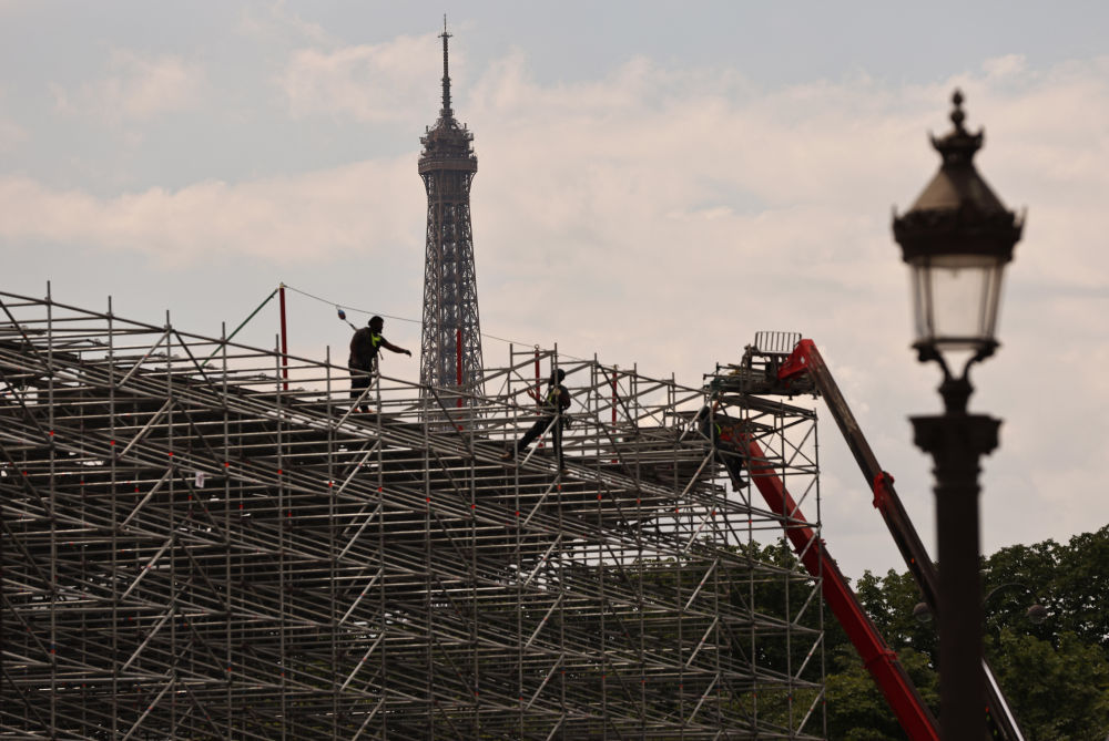 巴黎奥运会|中国霹雳舞队抵达巴黎进行赛前训练 巴黎奥运会|中国霹雳舞队抵达巴黎进行赛前训练