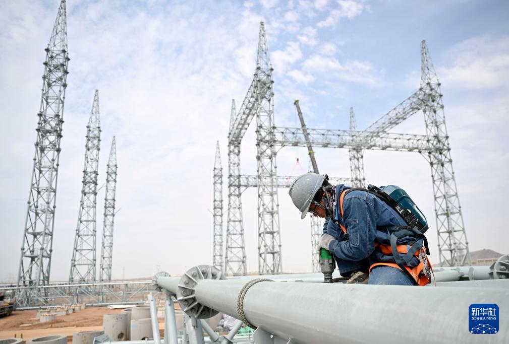 “宁电入湘” 架起空中电力绿色“高速路”