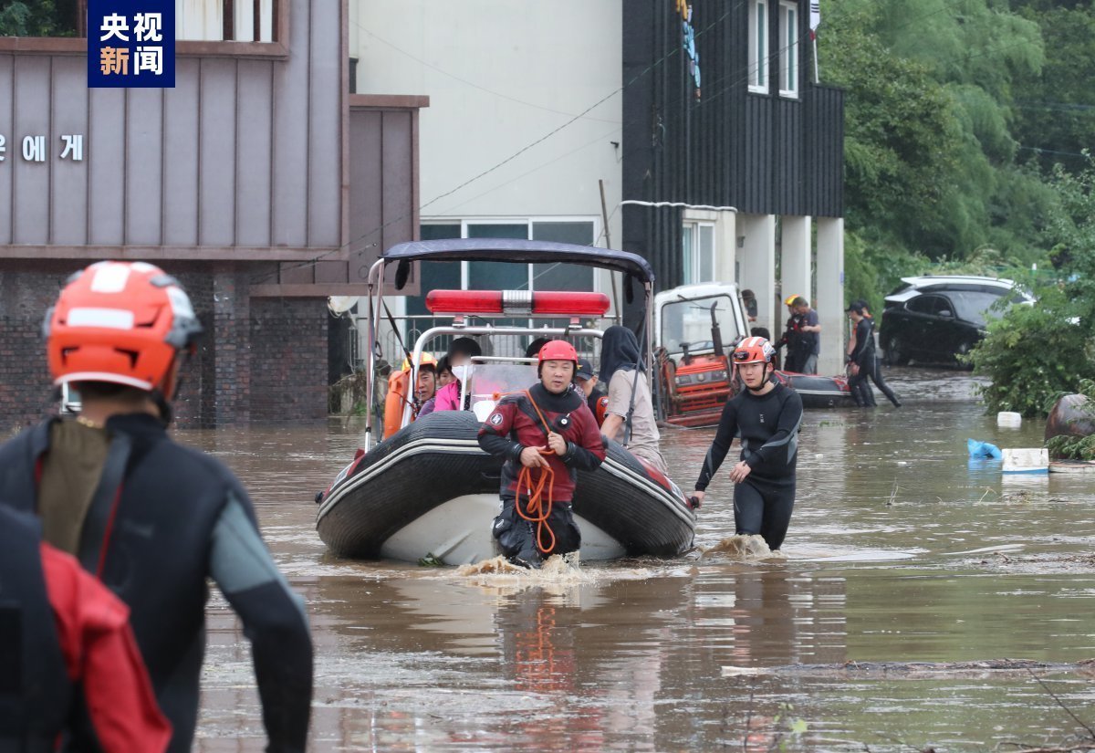 韩国迎来极端降雨天气 已致4人死亡 韩国迎来极端降雨天气 已致4人死亡