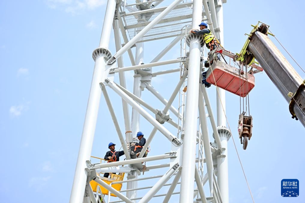 “宁电入湘” 架起空中电力绿色“高速路”