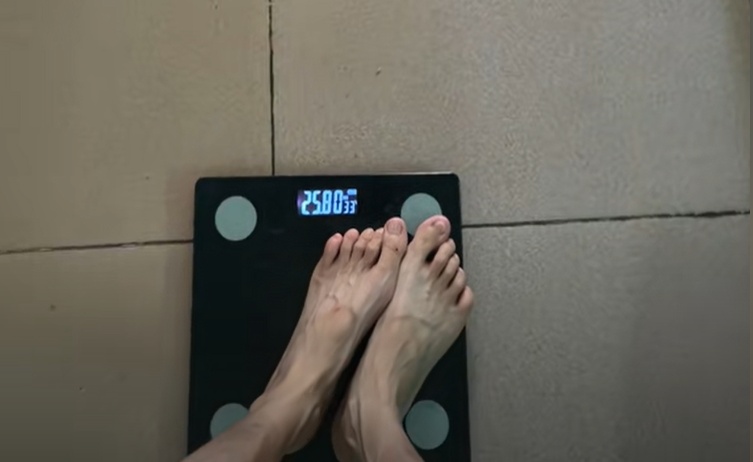 太吓人!女子1米6体重50斤仍在减肥:个人喜欢,不影响生活 太吓人!女子1米6体重50斤仍在减肥:个人喜欢,不影响生活