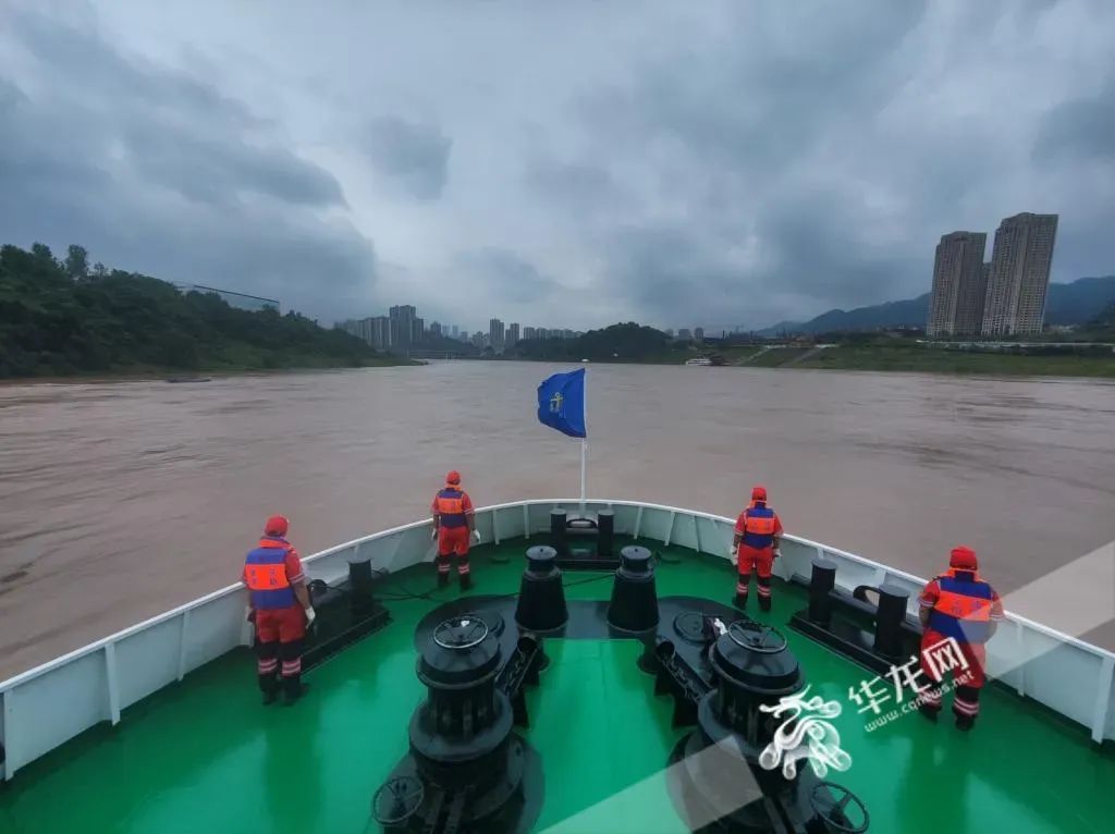 磁器口迎龙门平台进水，景区正常营业！嘉陵江首轮洪峰过境